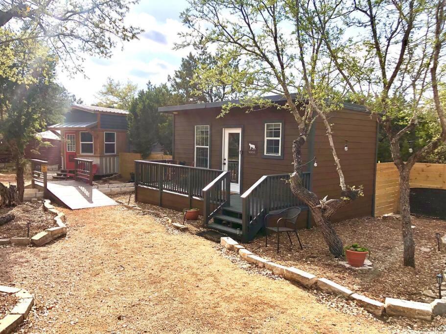 The Bobcat Cabin - The Cabins At Rim Rock Austin Eksteriør bilde